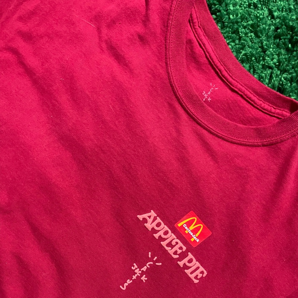 Travis Scott apple pie tee ruby
